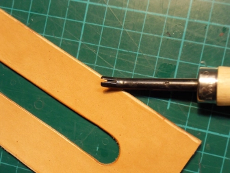 Rounding the edges with an edge beveler Rounding the edges with an edge beveler