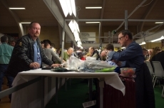 Tying demos Tying demos